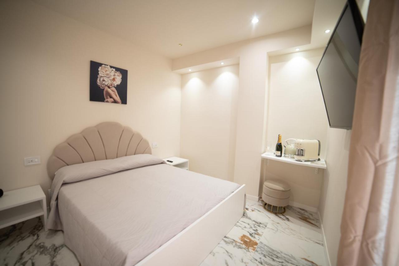B&B Dominus Luxury Rooms 트로페아 외부 사진