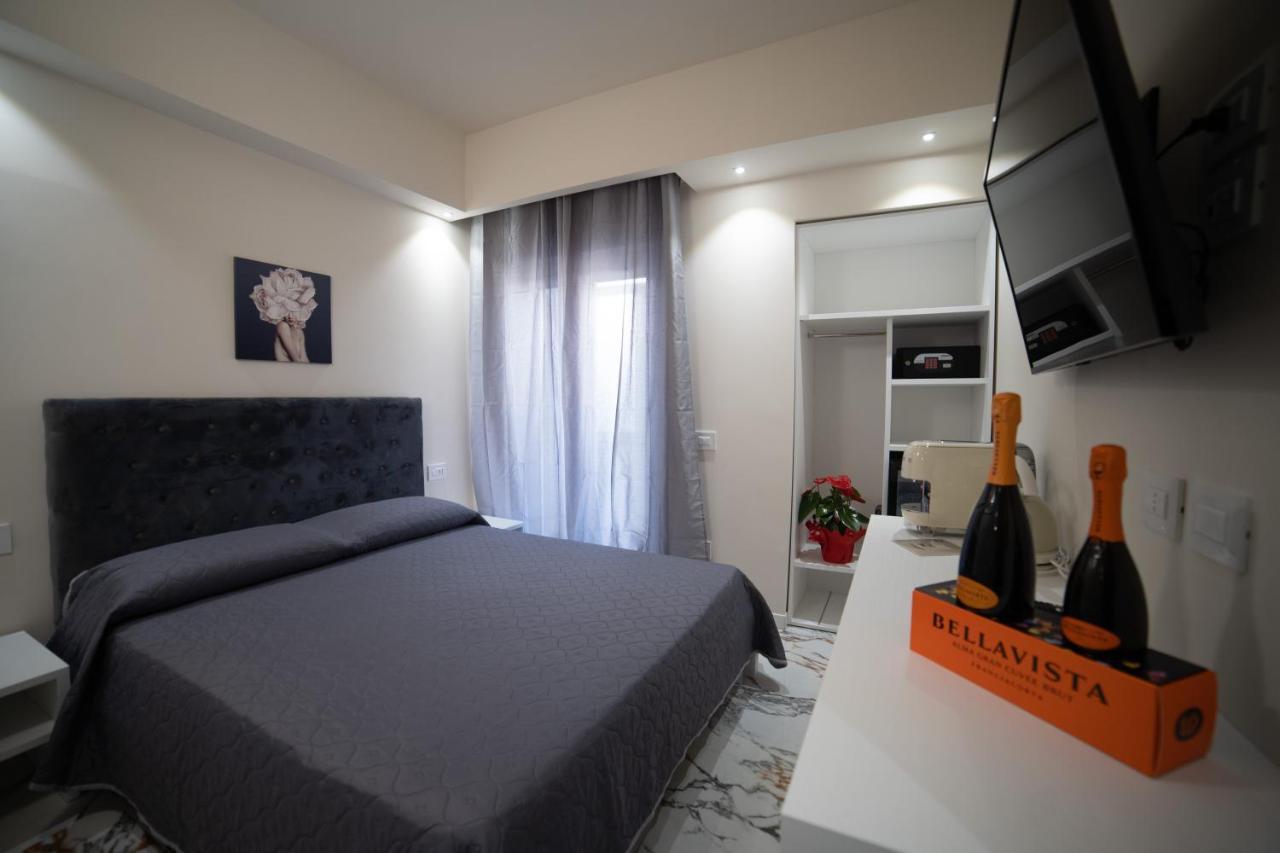 B&B Dominus Luxury Rooms 트로페아 외부 사진